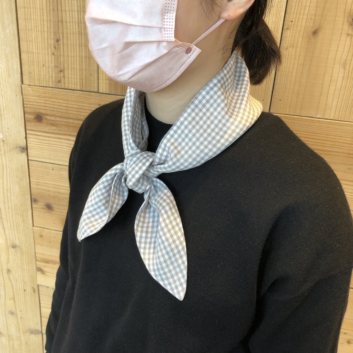 イオンモール四日市】サングラスと冷感ポケット付きスカーフ|スタッフ